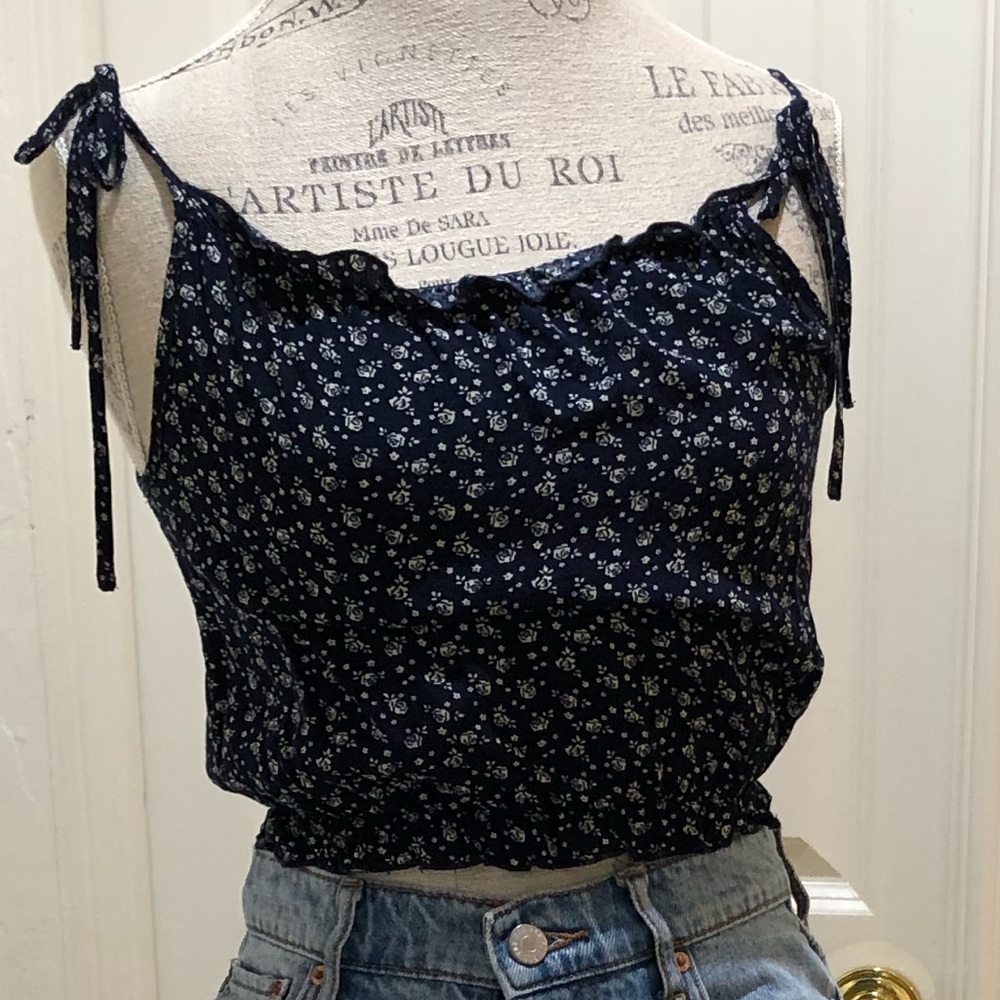 John Galt adorable crop top